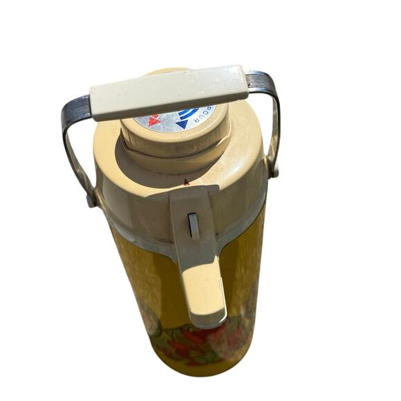 vintage 1970s Peacock Vacuum Co Kujaku portable drink dispenser, made in Japan. - Picture 2 of 6